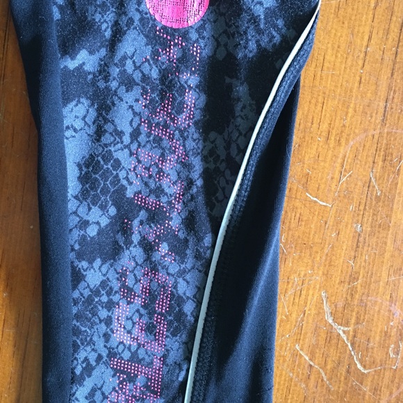 Ardene’s Active Leggings, Size Medium - Picture 6 of 6